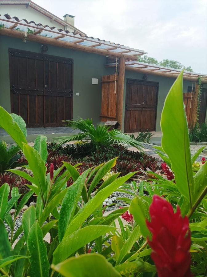 Casa De Ioio Arraial Bed & Breakfast Porto Seguro Exterior photo
